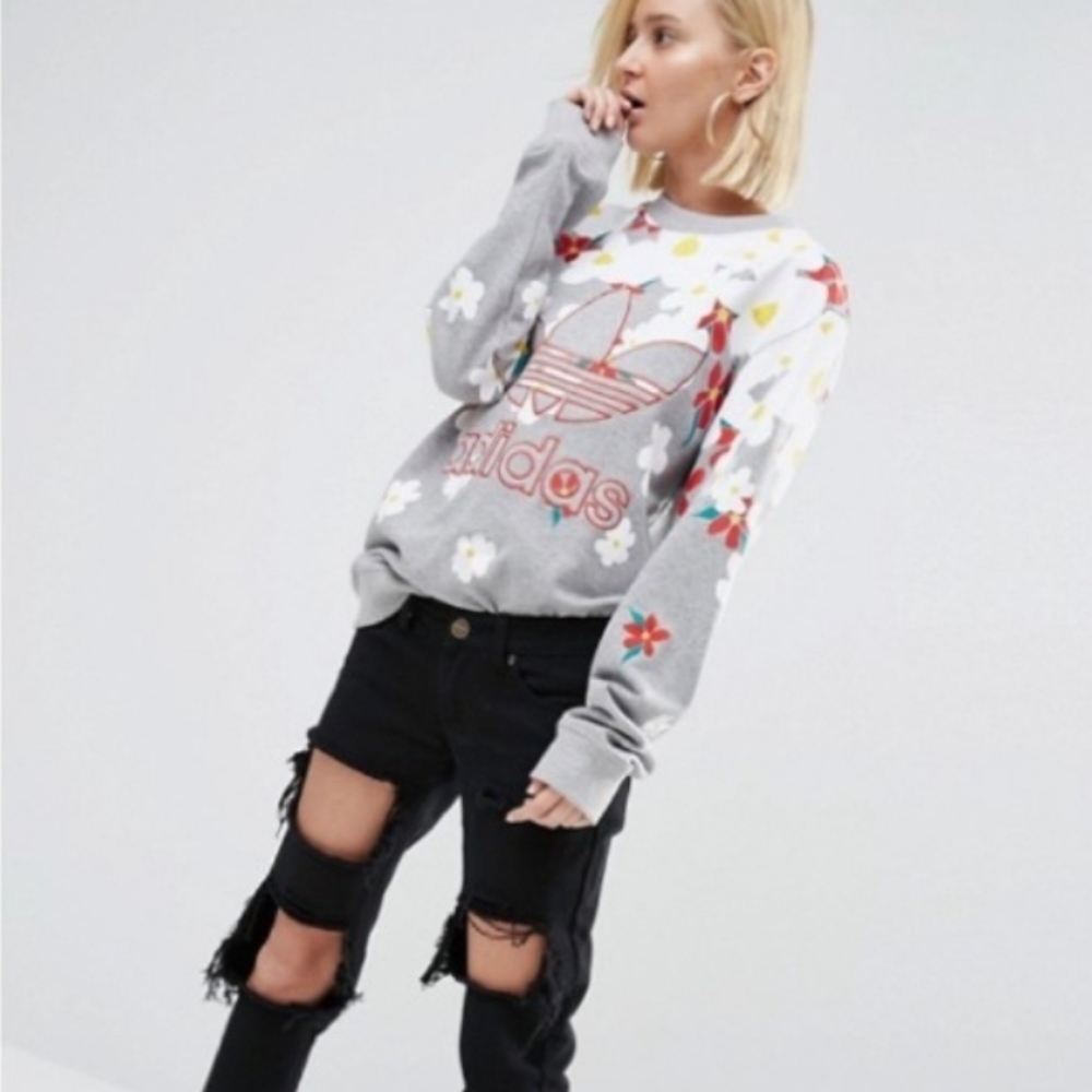 Adidas x Pharrell Williams Trefoil Daisy Print/ Embroidered Crew Size Small